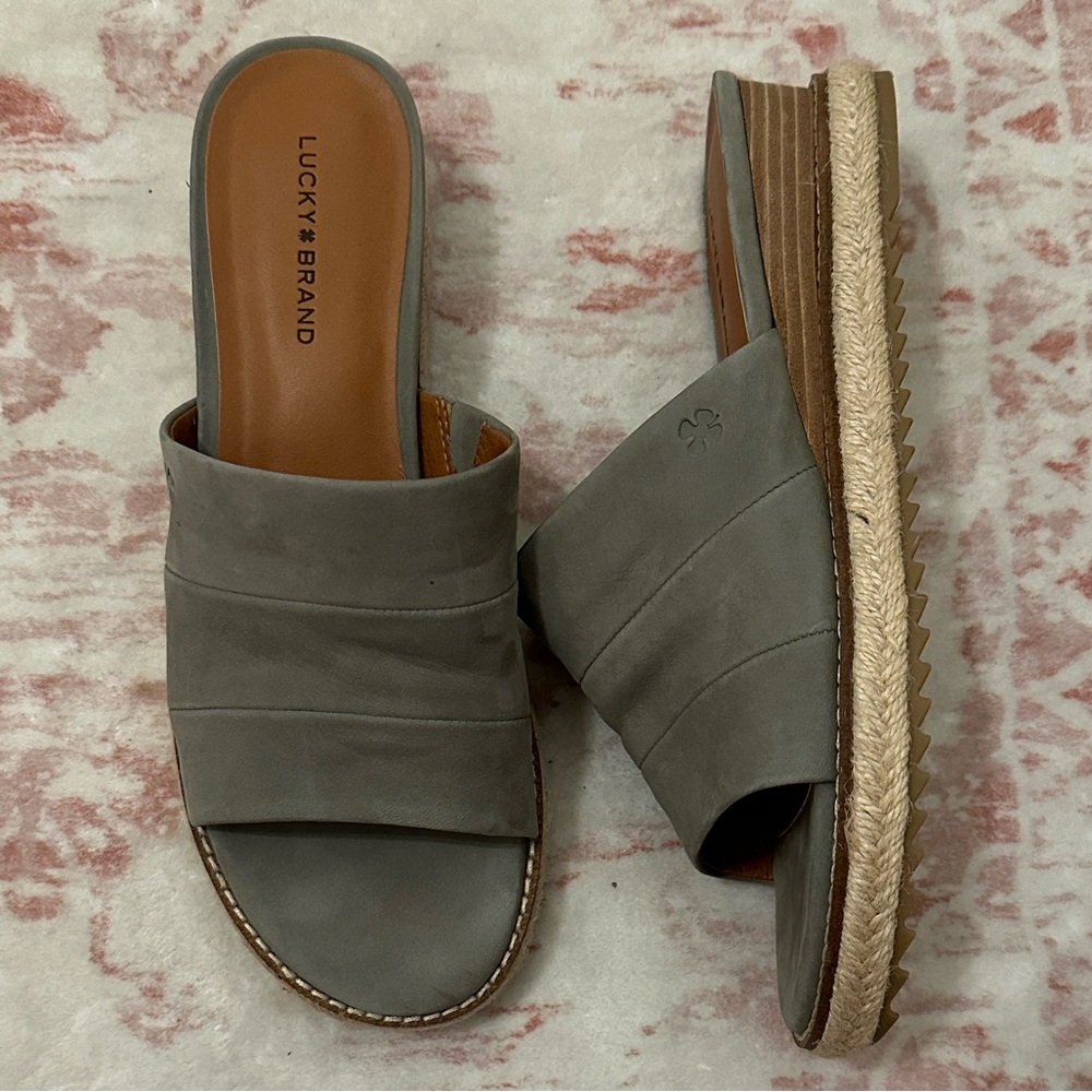 Lucky Brand Women's Naveen Wedge Slide Sandal Size 9
